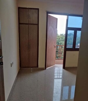 Room in 1 BHK Builder Floor at Saket – for Rent