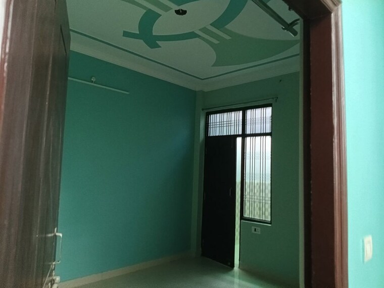 Room, indira nagar 3 Bedroom 1200 Sq.Ft. Independent House In Indira Nagar Lucknow 9972358