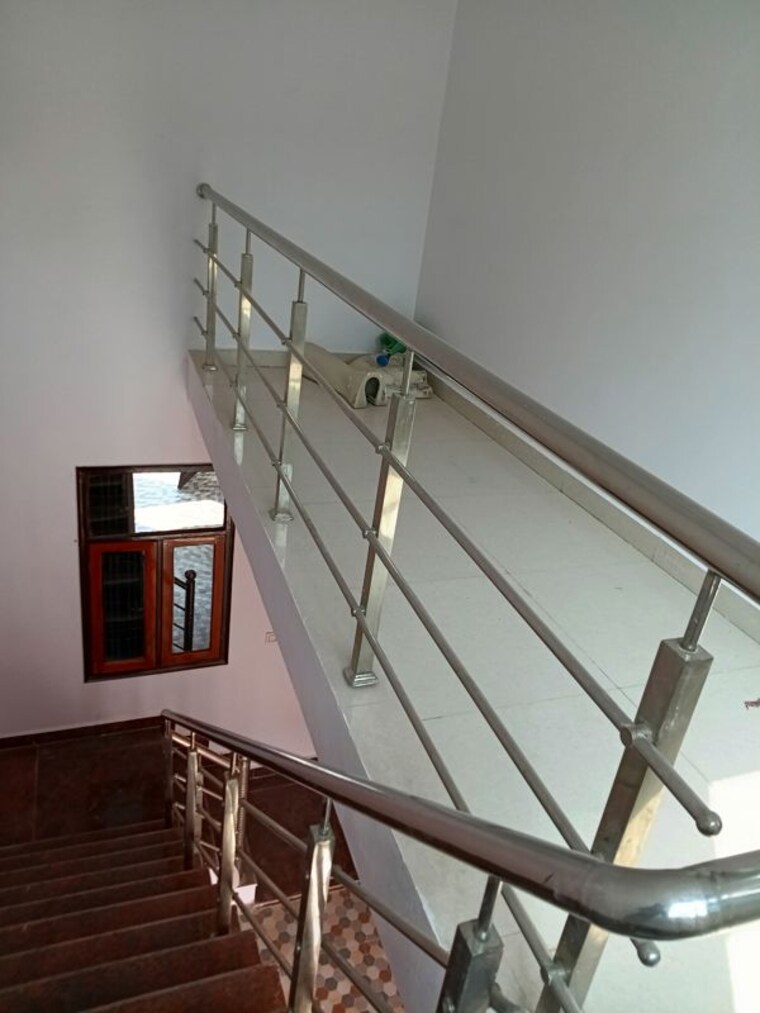 undefined, indira nagar 3 Bedroom 1200 Sq.Ft. Independent House In Indira Nagar Lucknow 9972358