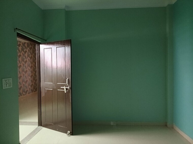 Room, indira nagar 3 Bedroom 1200 Sq.Ft. Independent House In Indira Nagar Lucknow 9972358