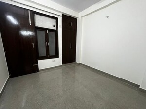 Room in 1 BHK Builder Floor at Saket – for Rent