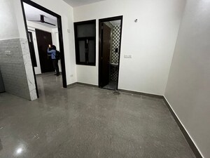 Room in 1 BHK Builder Floor at Saket – for Rent