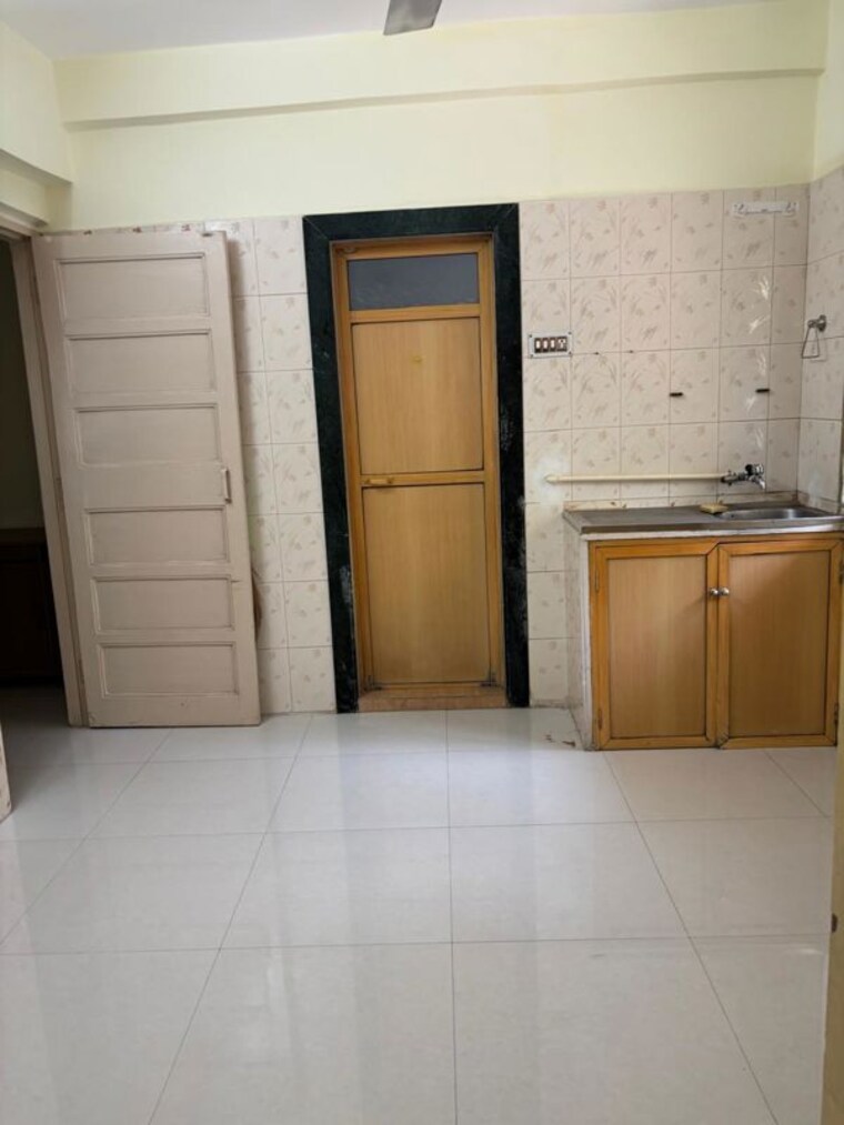 Bathroom, baptist-bhavan 1 Bedroom 500 Sq.Ft. Apartment In Bandra West Mumbai 10364464