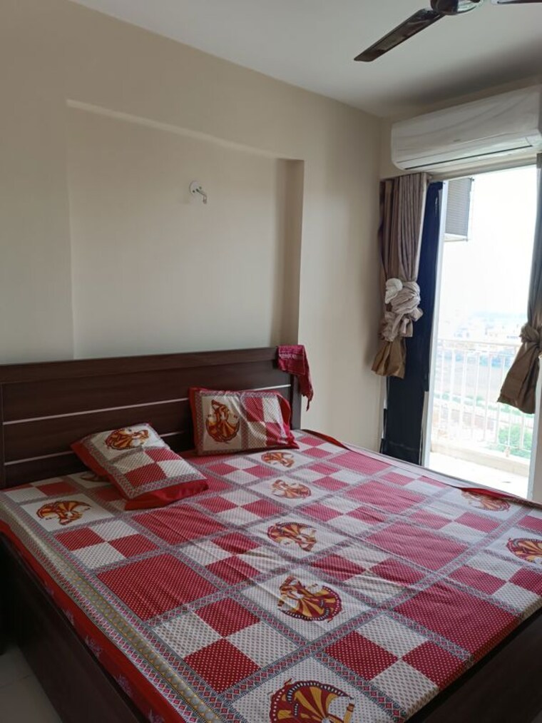 Bedroom, wave-dream-homes 1 Bedroom 580 Sq.Ft. Apartment In Wave City Ghaziabad 10364569