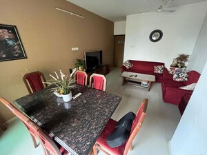 Team Area in 2 BHK Apartment at Rustomjee Urbania Acura, Thane West – for Rent