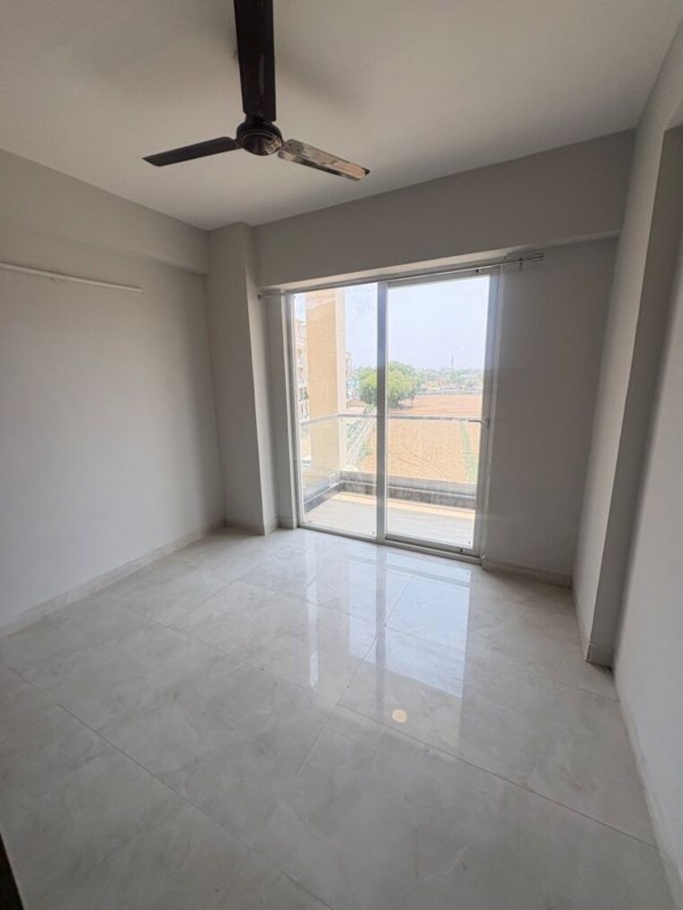 Room, signature-global-city 3 Bedroom 1250 Sq.Ft. Apartment In Sector 37d Gurgaon 10364618