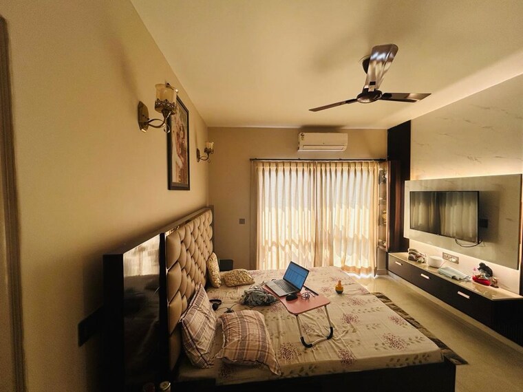 Bedroom, bptp-park-grandeura 3 Bedroom 2032 Sq.Ft. Apartment In Sector 82 Faridabad 10364632