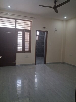 Room in 3.5 BHK Independent House at Rajendra Colony – for Rent