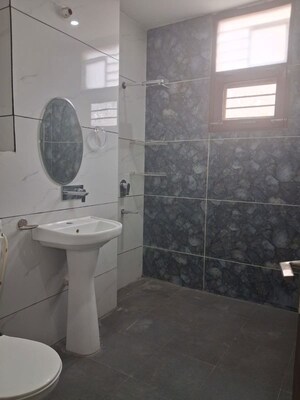 Bathroom in 3.5 BHK Independent House at Rajendra Colony – for Rent