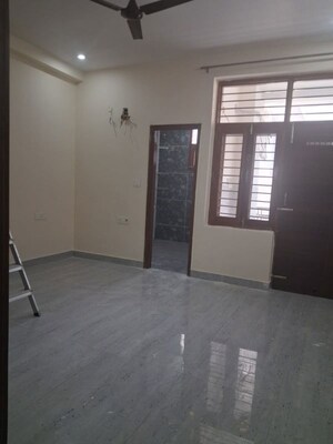 Room in 3.5 BHK Independent House at Rajendra Colony – for Rent