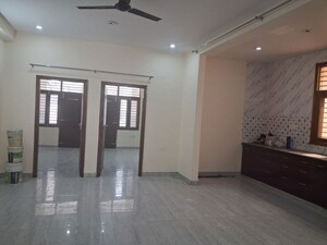 Room in 3.5 BHK Independent House at Rajendra Colony – for Rent