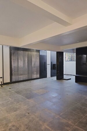 Room in 3 BHK Builder Floor at Jp Nagar Phase 1 – for Rent