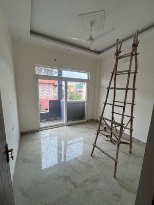 Room in 3 BHK Independent House at Laxman Chowk – for Sale