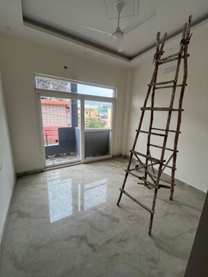 Room in 3 BHK Independent House at Laxman Chowk – for Sale