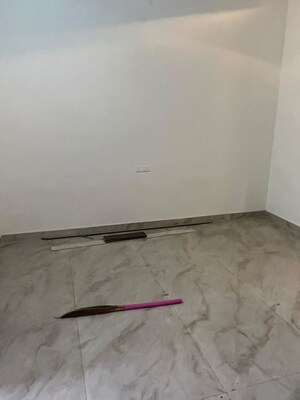 Room in 3 BHK Independent House at Laxman Chowk – for Sale