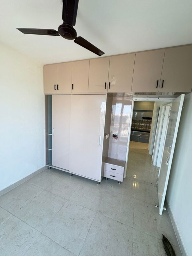 Room, signature-the-millennia-3 2 Bedroom 1000 Sq.Ft. Apartment In Sector 37d Gurgaon 10364652