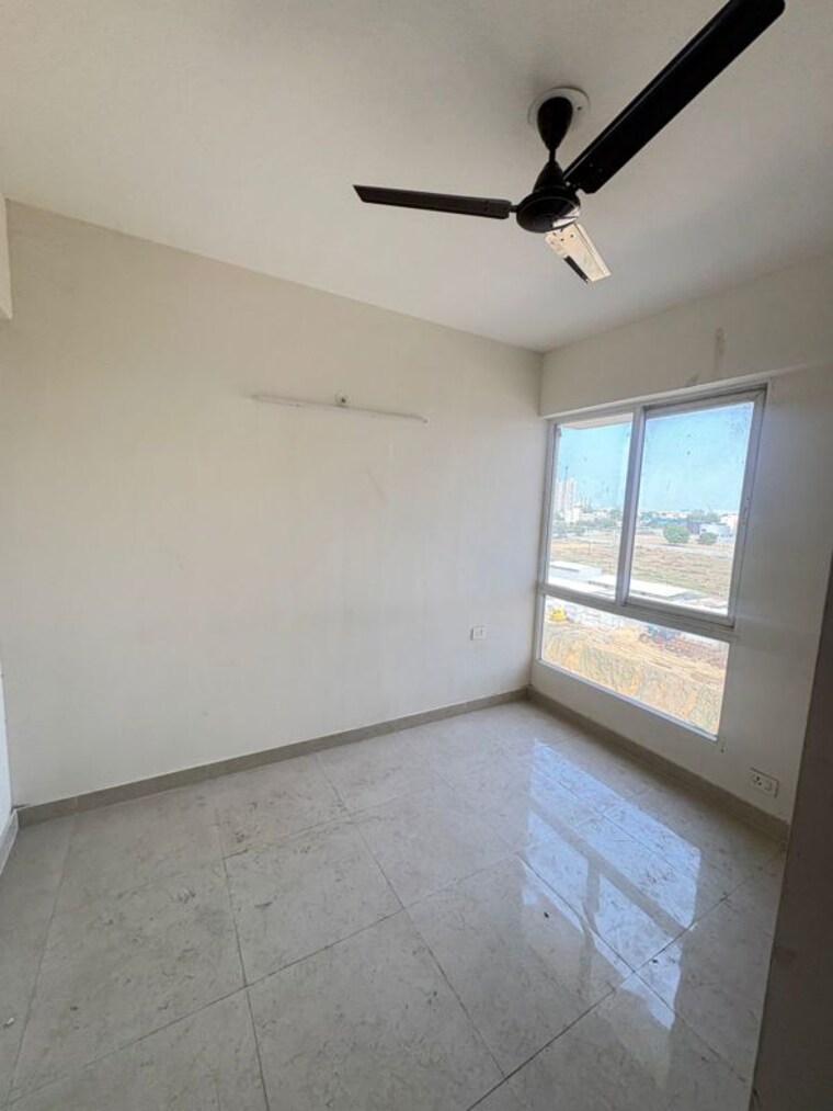 Room, signature-the-millennia-3 2 Bedroom 1000 Sq.Ft. Apartment In Sector 37d Gurgaon 10364652