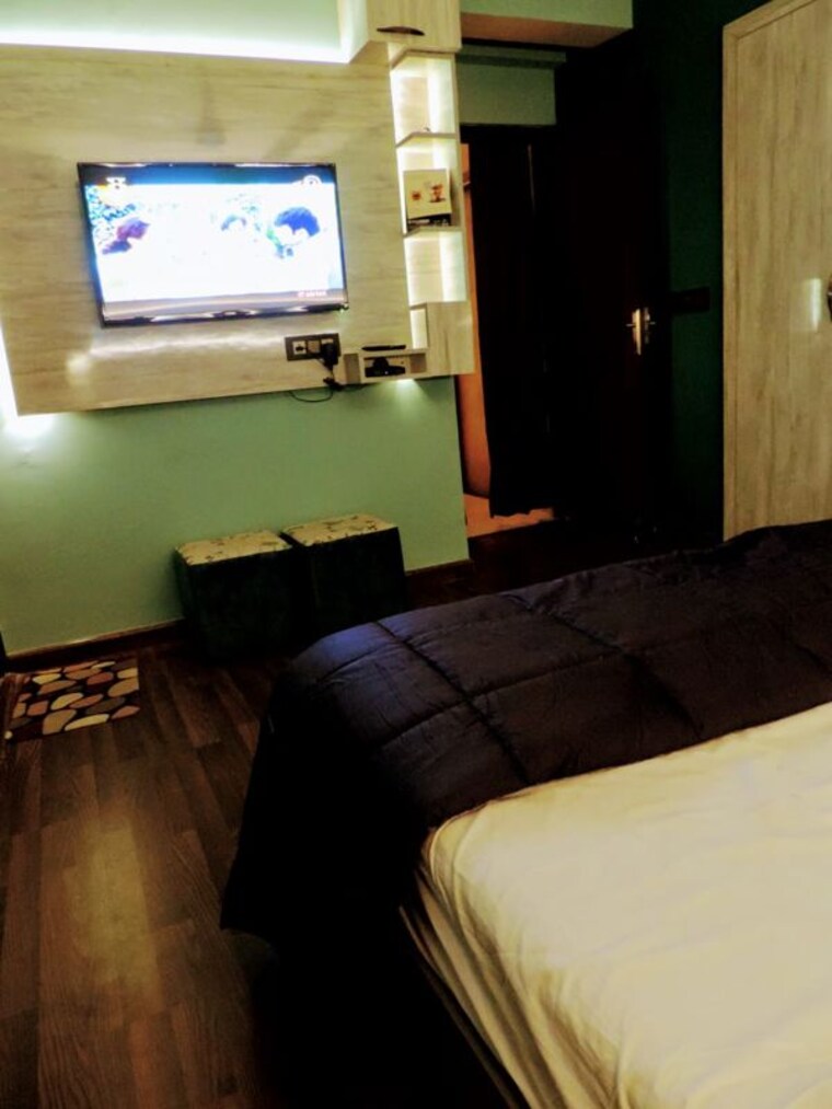 Bedroom, bptp-discovery-park 3 Bedroom 1870 Sq.Ft. Apartment In Sector 80 Faridabad 10364596