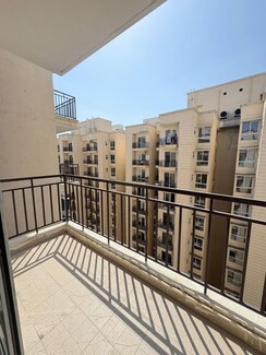 2 BHK Apartment For Rent in Signature The Millennia 3