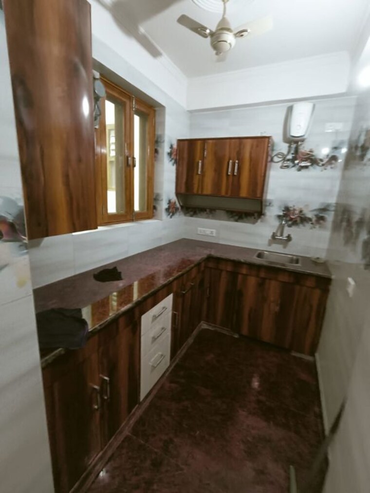 Kitchen, sector 45 2 Bedroom 1000 Sq.Ft. Builder Floor In Sector 45 Gurgaon 10364689