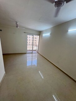 2 BHK Apartment For Rent in Signature The Millennia 3