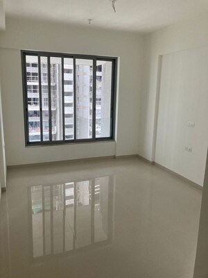 Room in 3 BHK Apartment at Kalpataru Aurum, Baner – for Rent