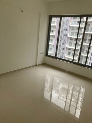Room in 3 BHK Apartment at Kalpataru Aurum, Baner – for Rent