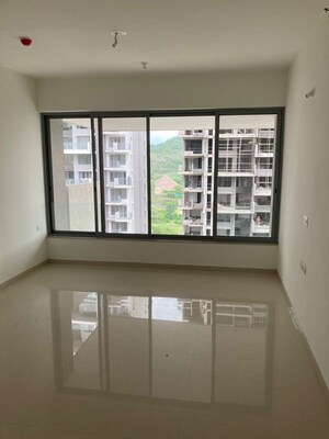 Room in 3 BHK Apartment at Kalpataru Aurum, Baner – for Rent