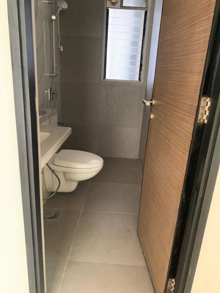 Bathroom, the-wadhwa-anmol-fortune 3.5 Bedroom 1450 Sq.Ft. Apartment In Goregaon West Mumbai 10364712