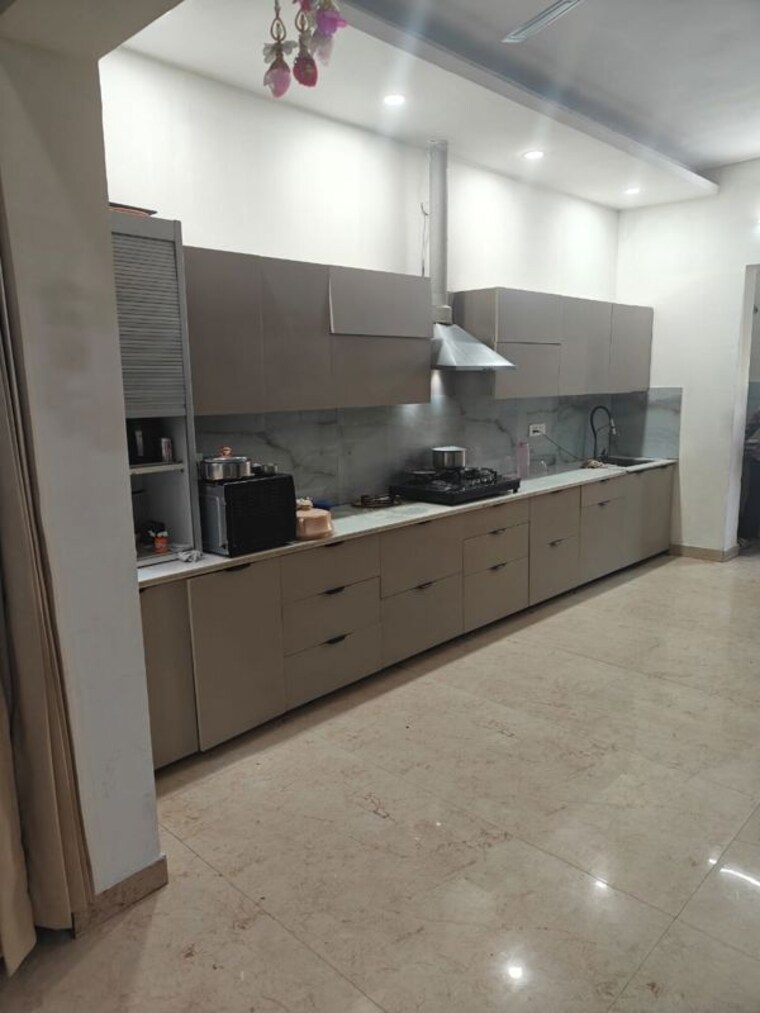 Kitchen, silver-city-extention 4 Bedroom 3798 Sq.Ft. Independent House In Vip Road Zirakpur 10364740