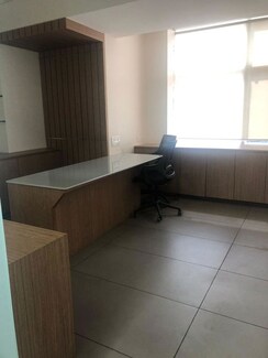 Office Space For Sale in Lohar Chawl