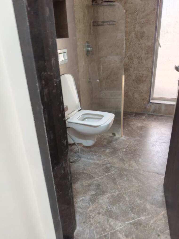 Bathroom, rna-ng-eclat 2 Bedroom 1050 Sq.Ft. Apartment In Andheri West Mumbai 10364726