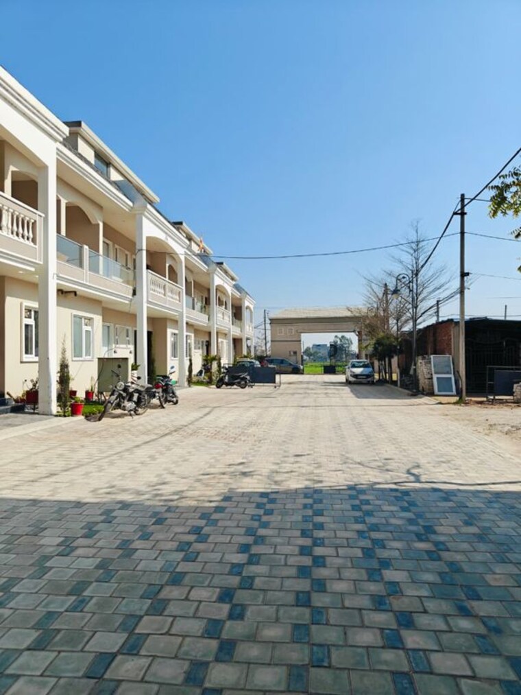 Exterior View, vip road 4 Bedroom 128 Sq.Yd. Villa In Vip Road Zirakpur 10359944