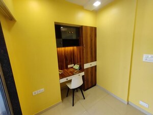 Room in 2.5 BHK Apartment at Runwal Estate, Dhokali – for Rent