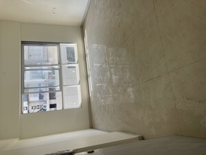 Room in 2 BHK Apartment at Dahisar West – for Sale