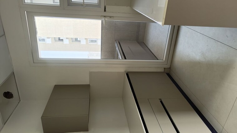 Kitchen, malwa-escon-primera 2.5 Bedroom 1305 Sq.Ft. Apartment In International Airport Road Zirakpur 10363719