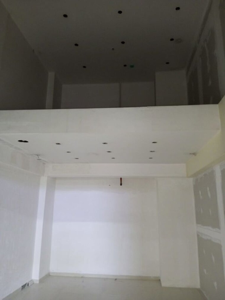 Bathroom, tribute-ultima-business-center Commercial Shop 373 Sq.Ft. In Kondhwa Budruk Pune 10364767
