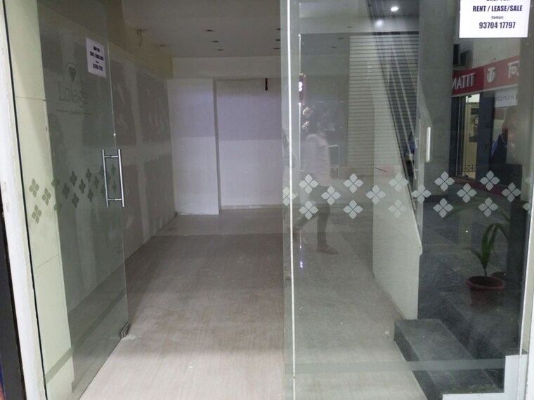 Bathroom, tribute-ultima-business-center Commercial Shop 373 Sq.Ft. In Kondhwa Budruk Pune 10364767