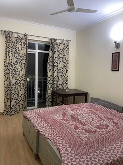 2 BHK +Apartment For Rent in Jaypee Greens Pavilion Court