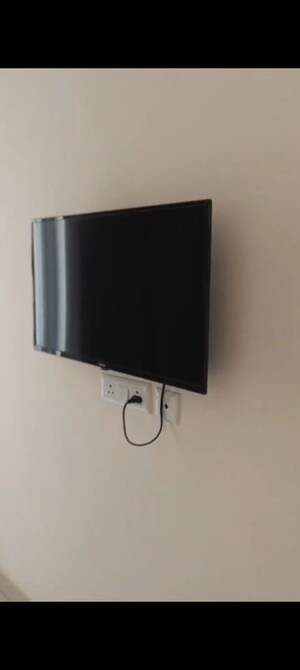 Furnished Amenities in 3 BHK Apartment at Himalaya Pride, Tech Zone 4 Greater Noida – for Rent
