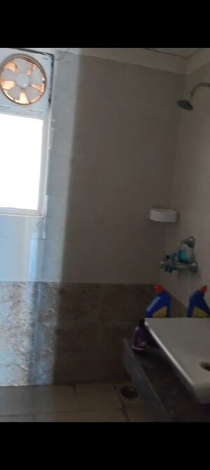 Furnished Amenities in 3 BHK Apartment at Himalaya Pride, Tech Zone 4 Greater Noida – for Rent