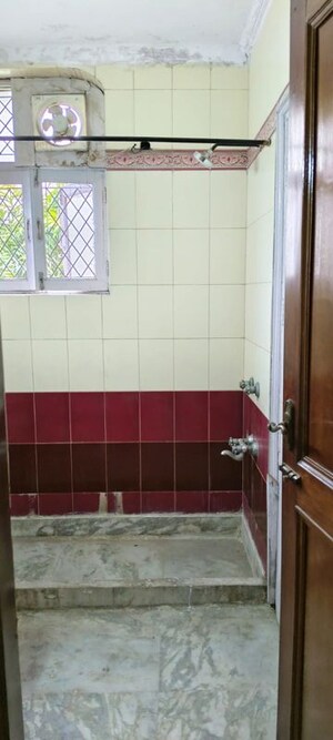 Washroom in 3 BHK Builder Floor at Kalkaji – for Rent