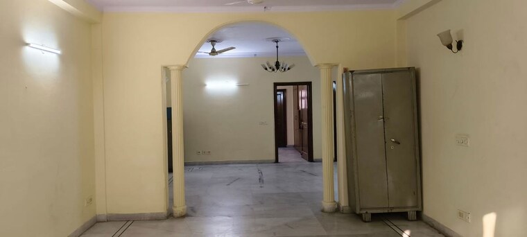 Room, kalkaji 3 Bedroom 1800 Sq.Ft. Builder Floor In Kalkaji Delhi 10364778