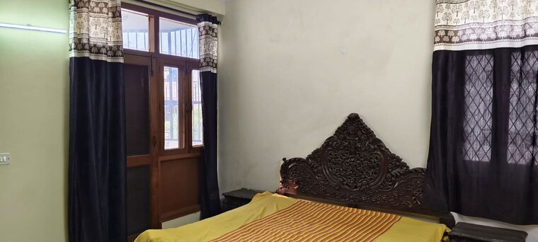 Bedroom, kalkaji 3 Bedroom 1800 Sq.Ft. Builder Floor In Kalkaji Delhi 10364778