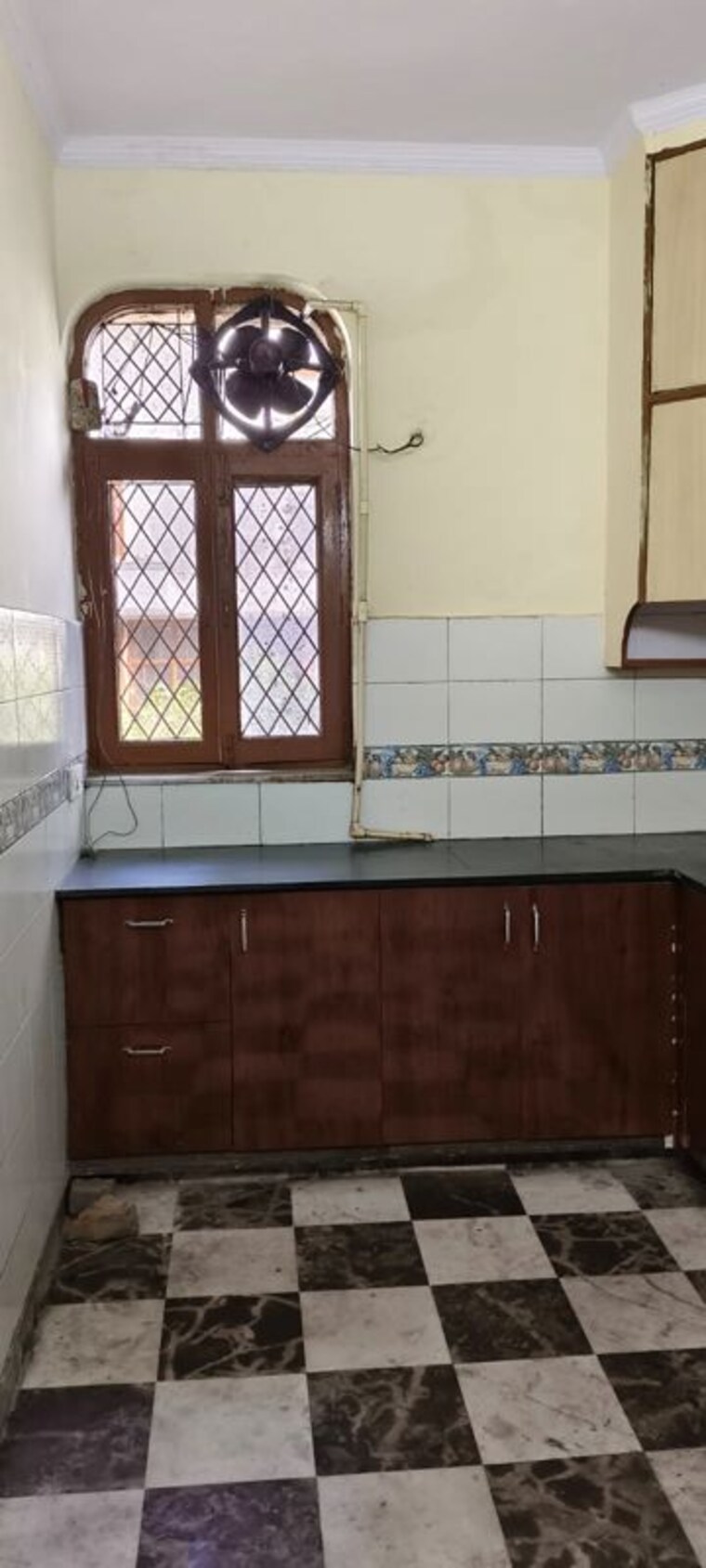 Kitchen, kalkaji 3 Bedroom 1800 Sq.Ft. Builder Floor In Kalkaji Delhi 10364778