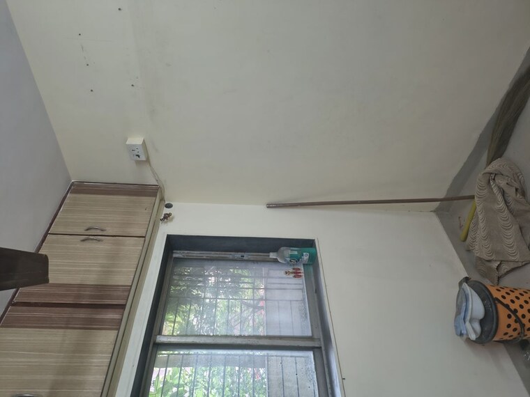 undefined, kurla 1 RK 300 Sq.Ft. Apartment In Kurla Mumbai 10364815
