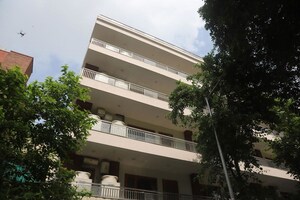 5 BHK Builder Floor – Exterior View View at Unitech Residency Greens, Sector 46 - for Sale