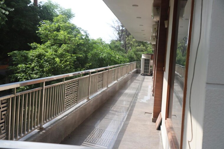 Balcony, unitech-residency-greens 5 Bedroom 870 Sq.Yd. Builder Floor In Sector 46 Gurgaon 10364819