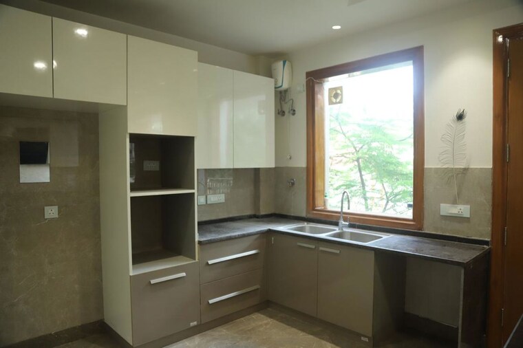 Kitchen, unitech-residency-greens 5 Bedroom 870 Sq.Yd. Builder Floor In Sector 46 Gurgaon 10364819