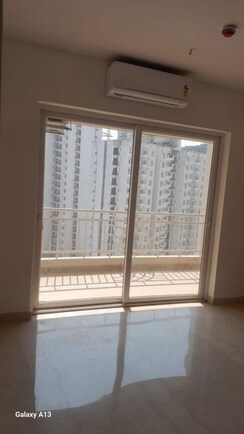 3.5 BHK + Pooja Room,Servant Room,Study Room,Extra Room,Store Room Apartment For Rent in The Center Court Prime